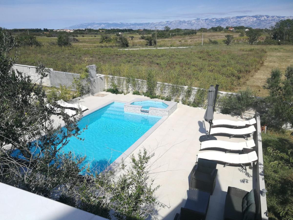 Villa Flora Maris Apartments Privlaka  Dış mekan fotoğraf