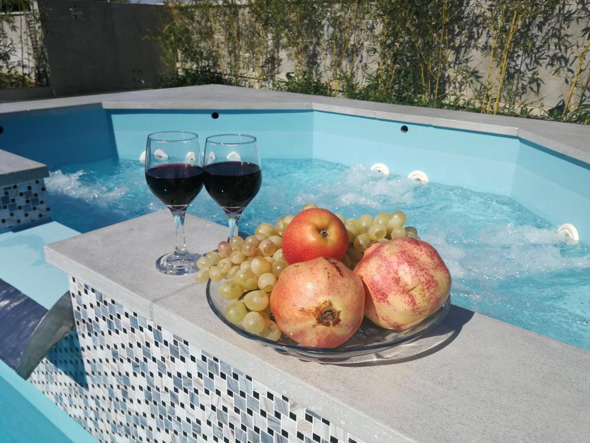 Villa Flora Maris Apartments Privlaka  Dış mekan fotoğraf