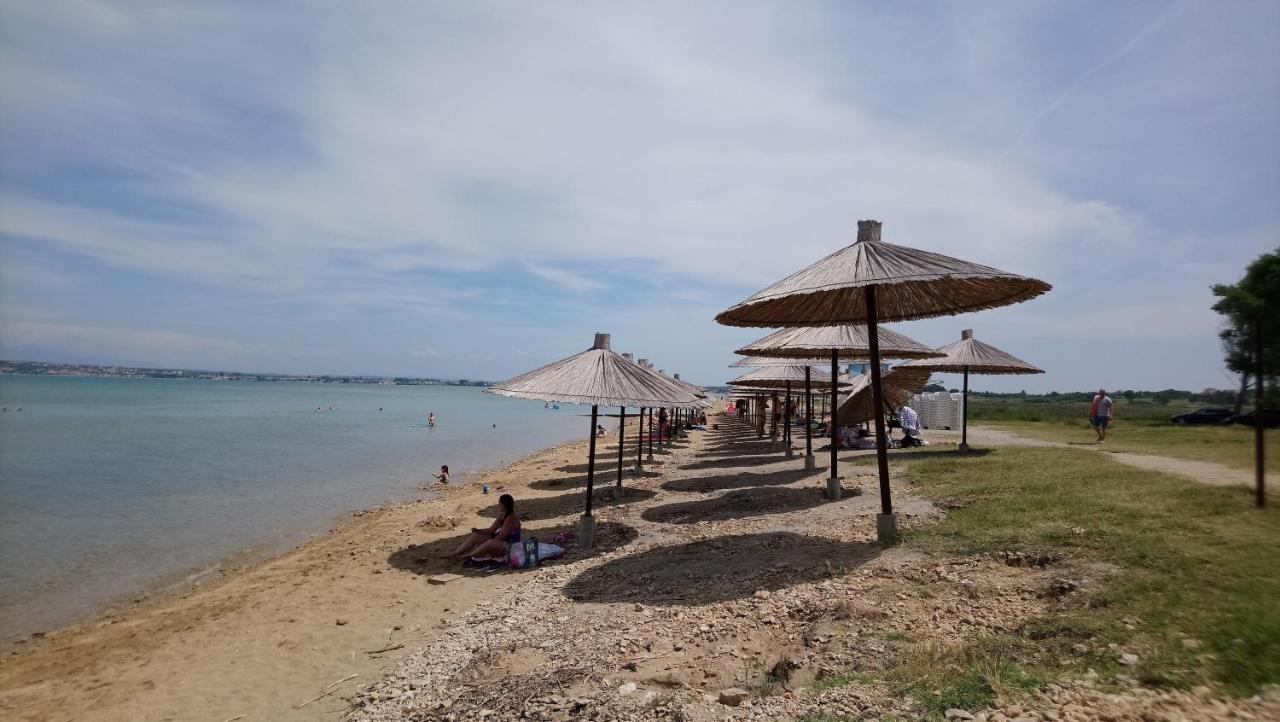 Villa Flora Maris Apartments Privlaka  Dış mekan fotoğraf