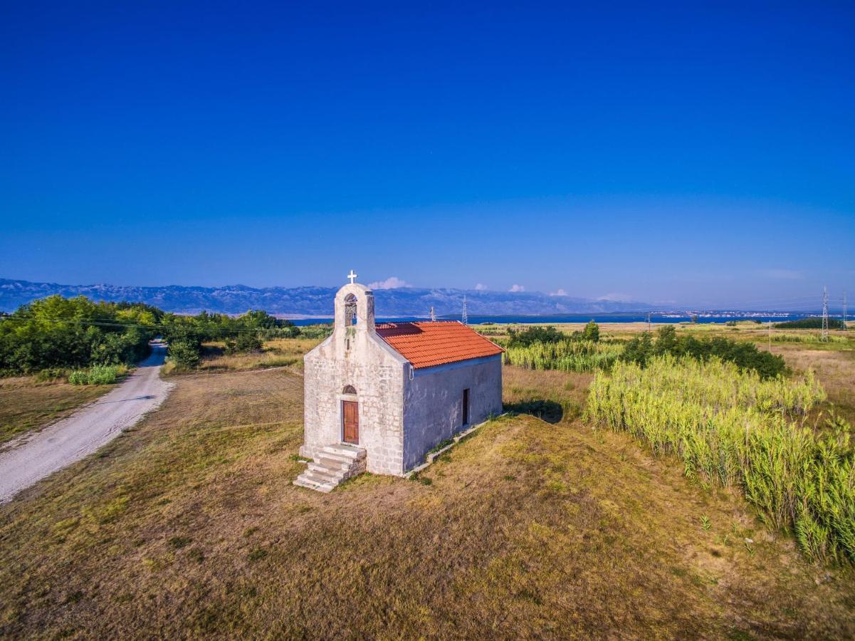 Villa Flora Maris Apartments Privlaka  Dış mekan fotoğraf